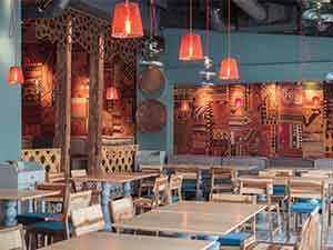 Australia Mad Mex restaurant furniture-antique square wood dining tables and simple wood restaurant chairs
