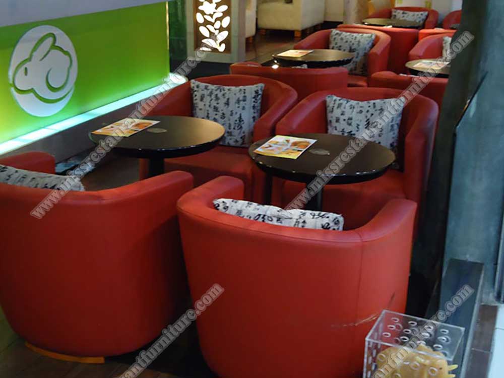 China Shenzhen RBT coffee room furniture_wood round coffee table and red coffee sofa chairs